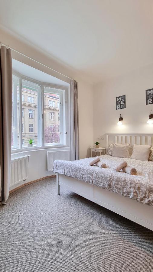 Finnem Rentals Zikova Praha Exteriér fotografie