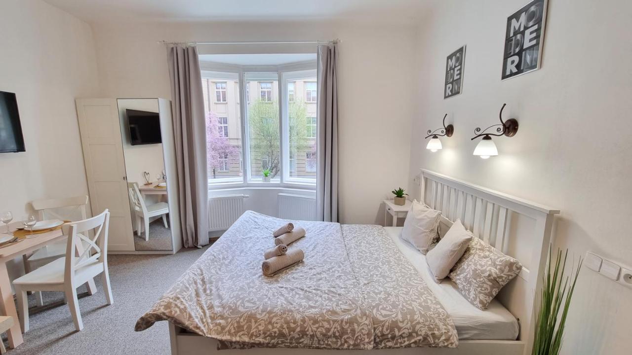 Finnem Rentals Zikova Praha Exteriér fotografie