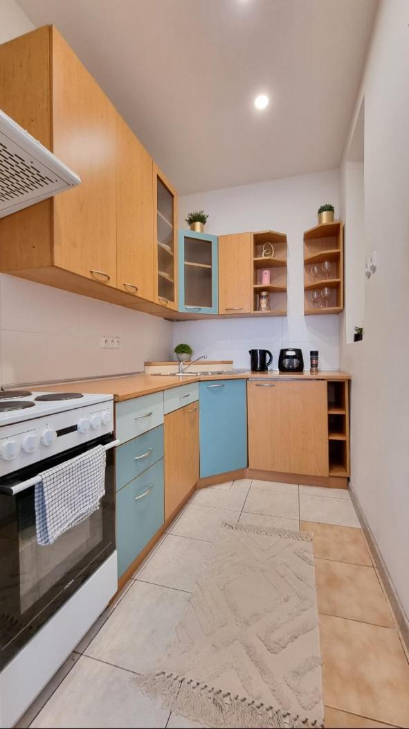 Finnem Rentals Zikova Praha Exteriér fotografie