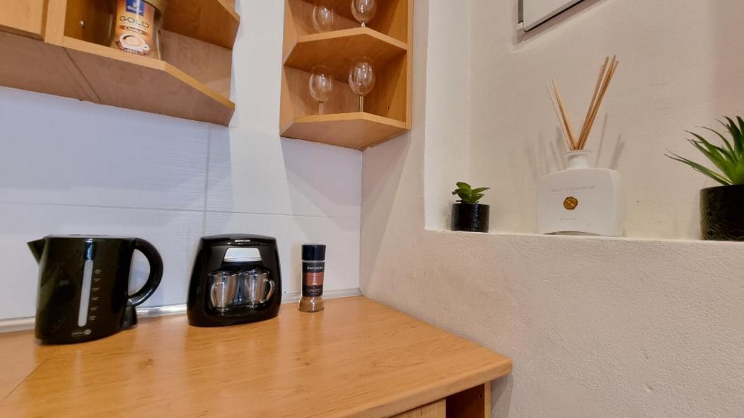 Finnem Rentals Zikova Praha Exteriér fotografie